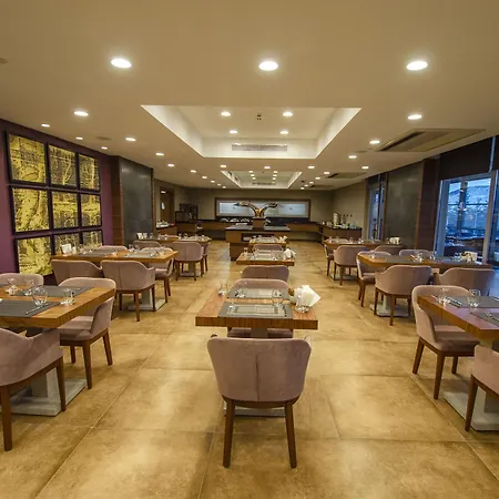 Szálloda Doubletree By Hilton 4*